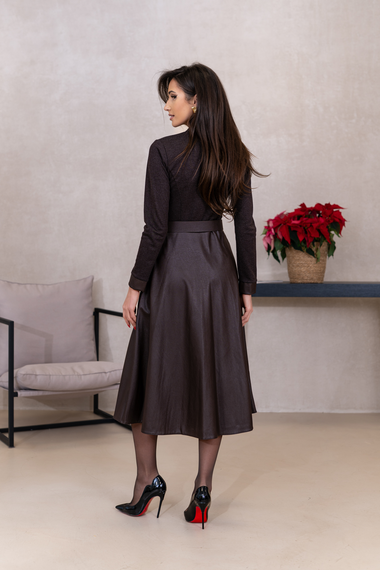 Sukienka Sophia Leather Elegance - obrazek 6